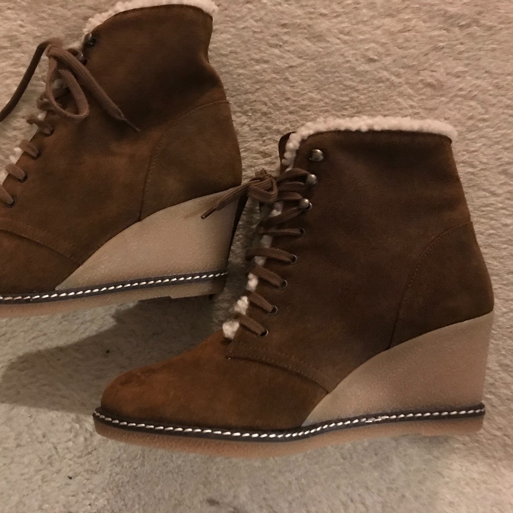 J.CREW MACALISTER WEDGE SHEARLING BOOTS. SIZE: 6M.